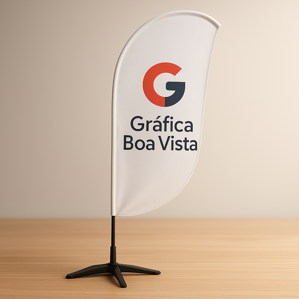 Windbanner para clínicas e consultórios instalado na fachada de uma clínica, com visual profissional e moderno